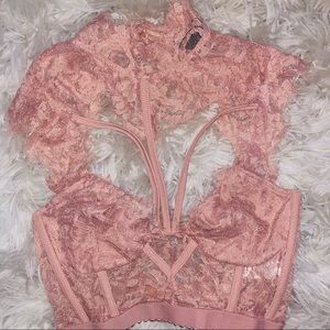 Sexy Lace top ✨ Brand New Sz Medium